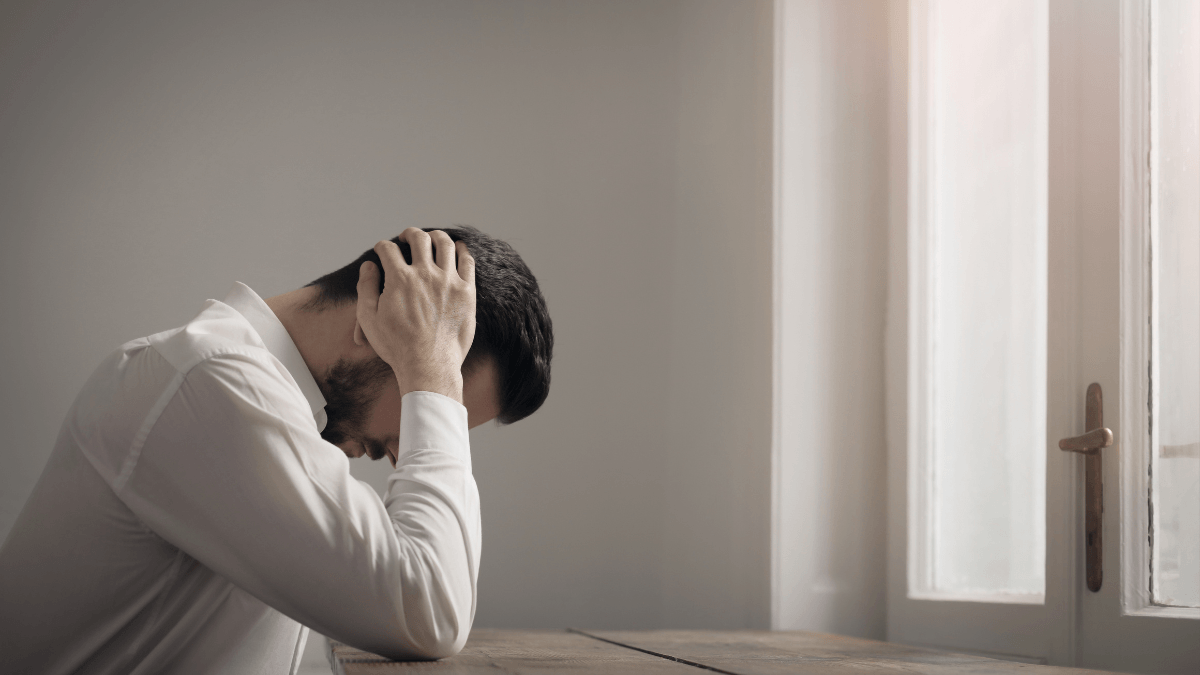 Derealizacja i depersonalizacja w autyzmie – dlaczego świat nagle wydaje się nierealny i co może pomóc?